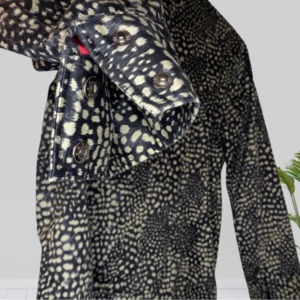 Chico's Animal Print Zip Front Jacket Red Satin Owl Graphic Lining Size 1 Medium - Picture 5 of 8